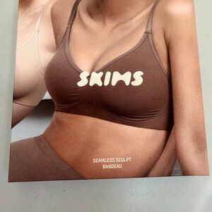 SKIMS Seamless Sculpt Bandeau - color clay - size M - NWT